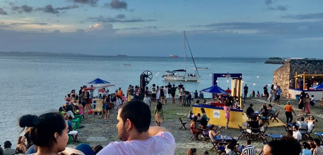 Clariana recebe convidados no pôr do sol do Sollar Baía nesta quinta-feira (3)