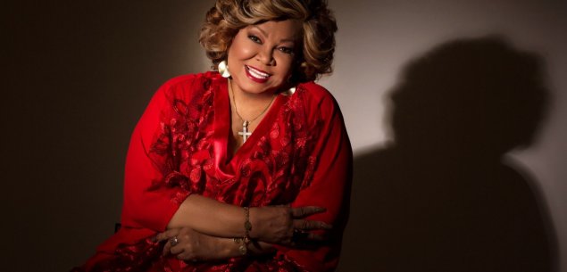 Alcione comemora 50 anos de carreira no Armazém Convention