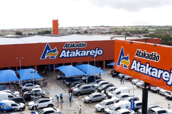 Atakarejo inaugura loja em Nossa Senhora da Glória (SE) e gera 300 empregos