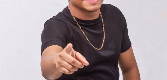 Matheus Capy lança EP "100% Bel" com releituras de clássicos de Bell Marques